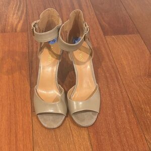 Nine West Greige/Taupe Ankle Strap Heels